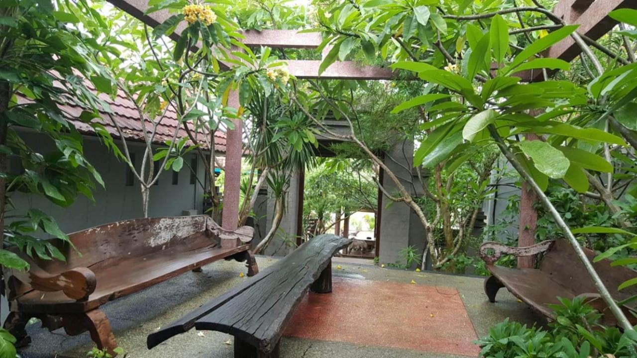 Exotic Komodo Hotel Labuan Bajo Exterior photo