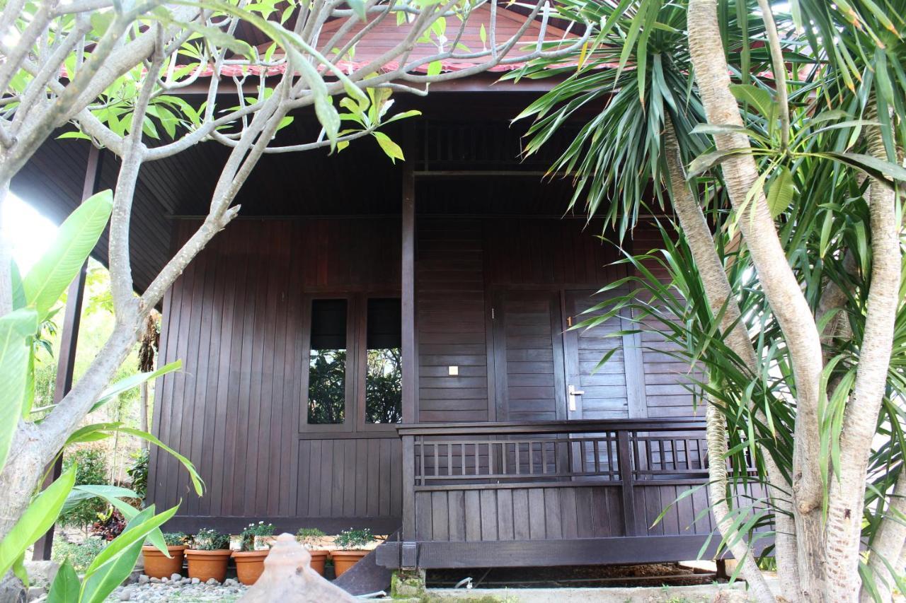 Exotic Komodo Hotel Labuan Bajo Exterior photo