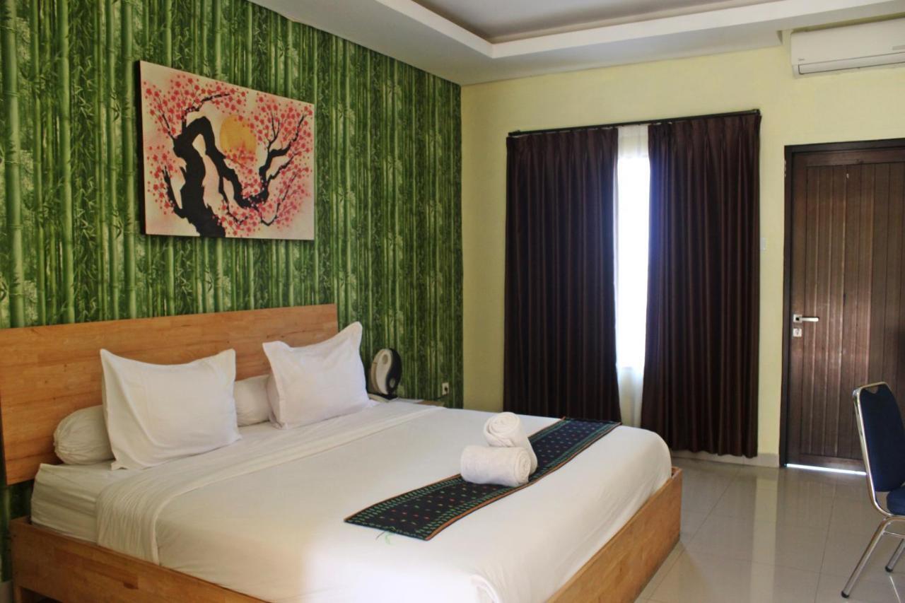 Exotic Komodo Hotel Labuan Bajo Exterior photo